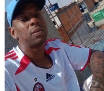 Conhece pessoas novas