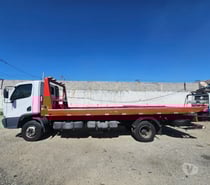 MB 915 accelo ano 2010 c plataforma guincho 6.30 c asa delta