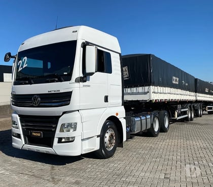  Caminhão Usado - Fotos para Vm Meteor 29520 2022 Com Carreta Graneleira Noma 9 Eixos