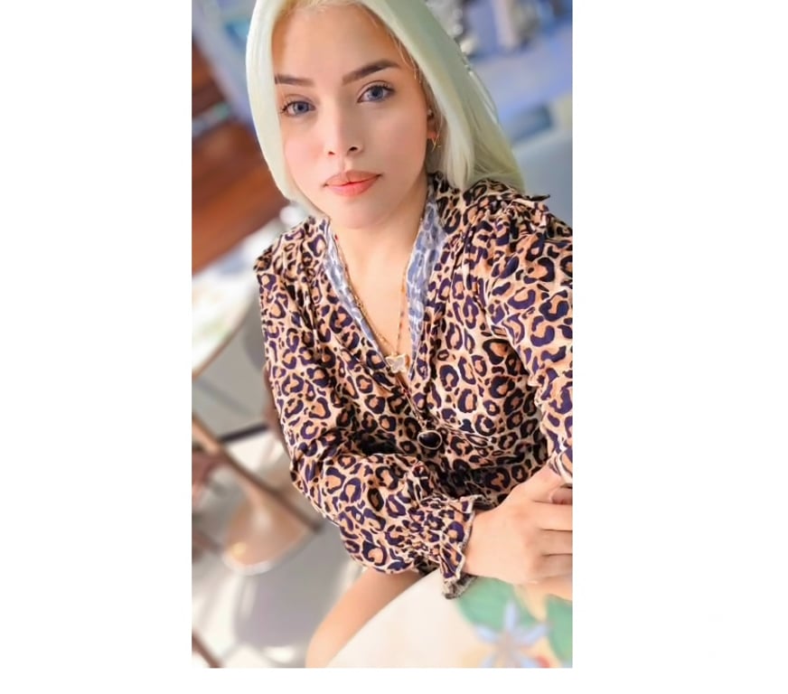 Garotas de programa Manaus AM - Fotos para Sofia lemos acompanhante de luxo padrão olhos azul clara