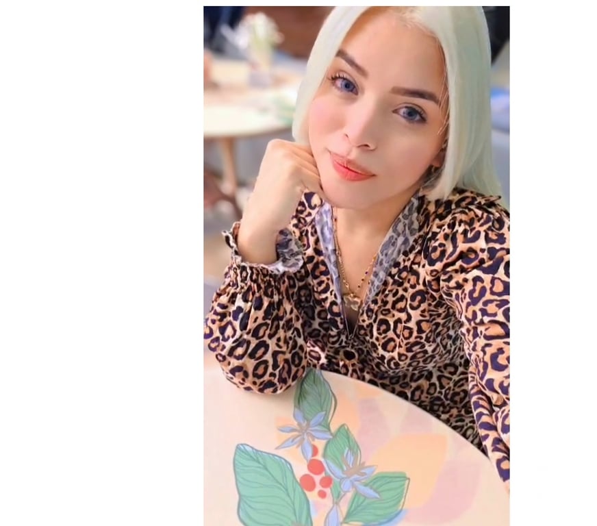 Garotas de programa Manaus AM - Fotos para Sofia lemos acompanhante de luxo padrão olhos azul clara