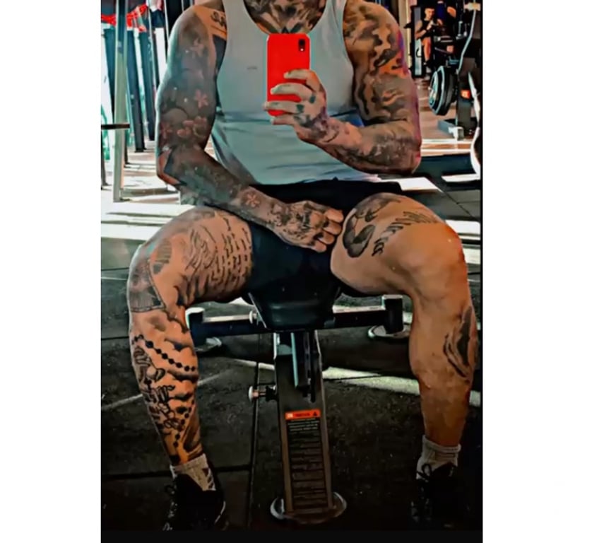 Acompanhantes masculinos Santos SP - Fotos para Boy saradotatuado