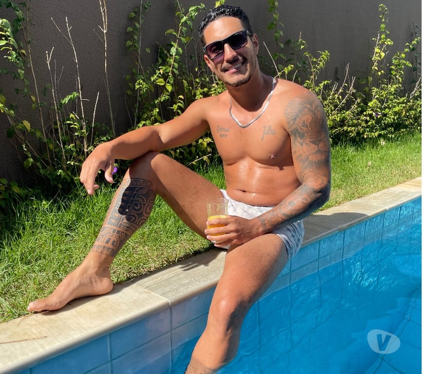 Acompanhantes masculinos Sao Paulo SP Bela Vista - Fotos para Thiago , hétero , e bem dotado !