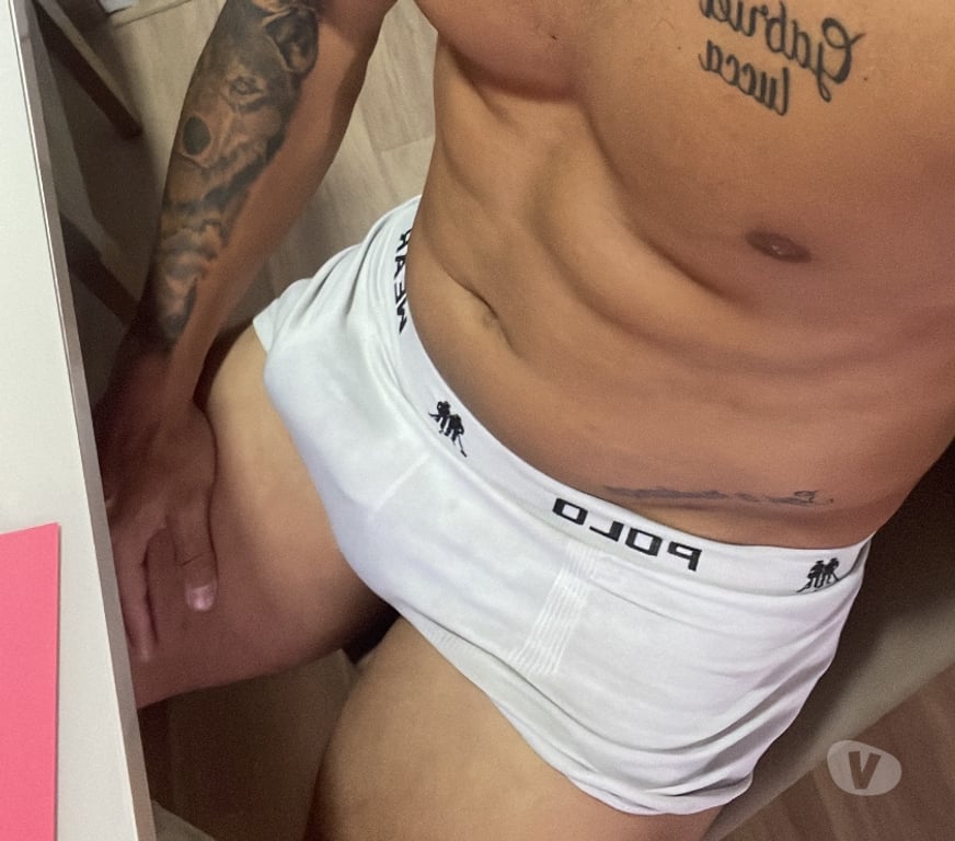 Acompanhantes masculinos Sao Paulo SP Bela Vista - Fotos para Thiago , hétero , e bem dotado !