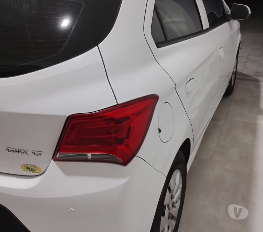 Seminovos Linhares ES - Fotos para Chevrolet Onix Hatch LT 1.0 8V Flex Mec. 4P 2016 2017
