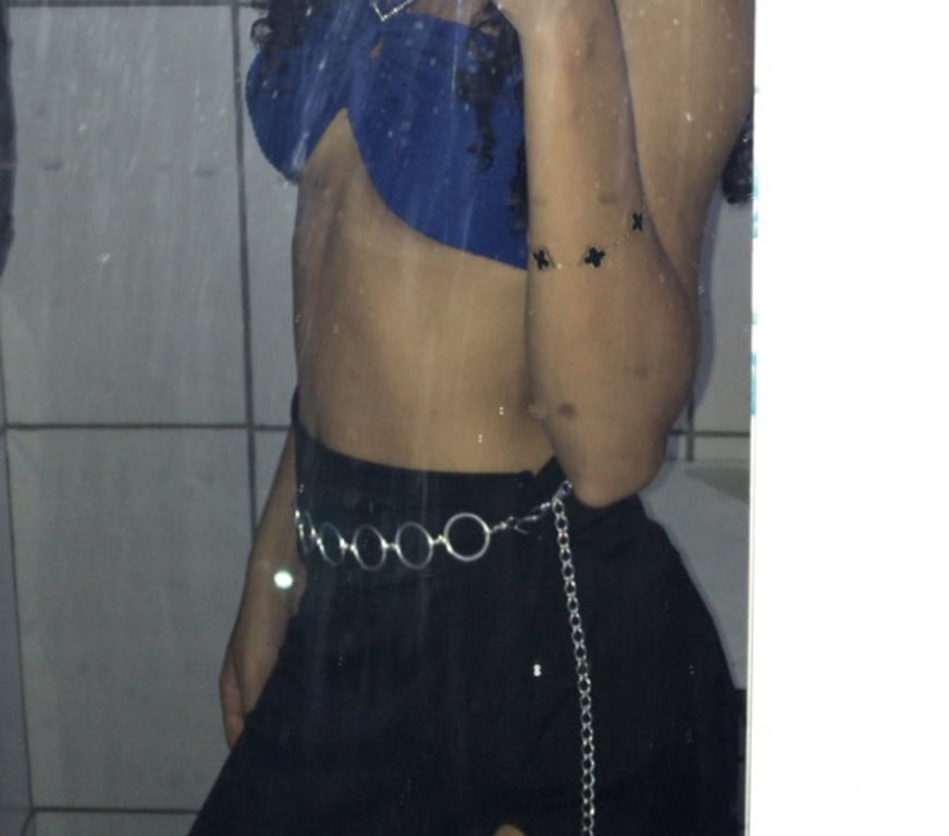 Garotas de programa Canaa dos Carajas PA - Fotos para Olá anna tenho 19 anos