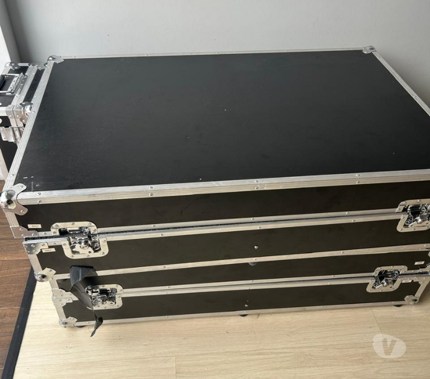 Diversos Curitiba PR Boa Vista, Curitiba - Fotos para 2 Cases de Transporte Profissionais