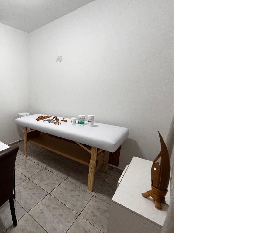 Acompanhantes masculinos Uberlandia MG - Fotos para Massagem Relaxante e Terapêutica - Bem-estar Garantido