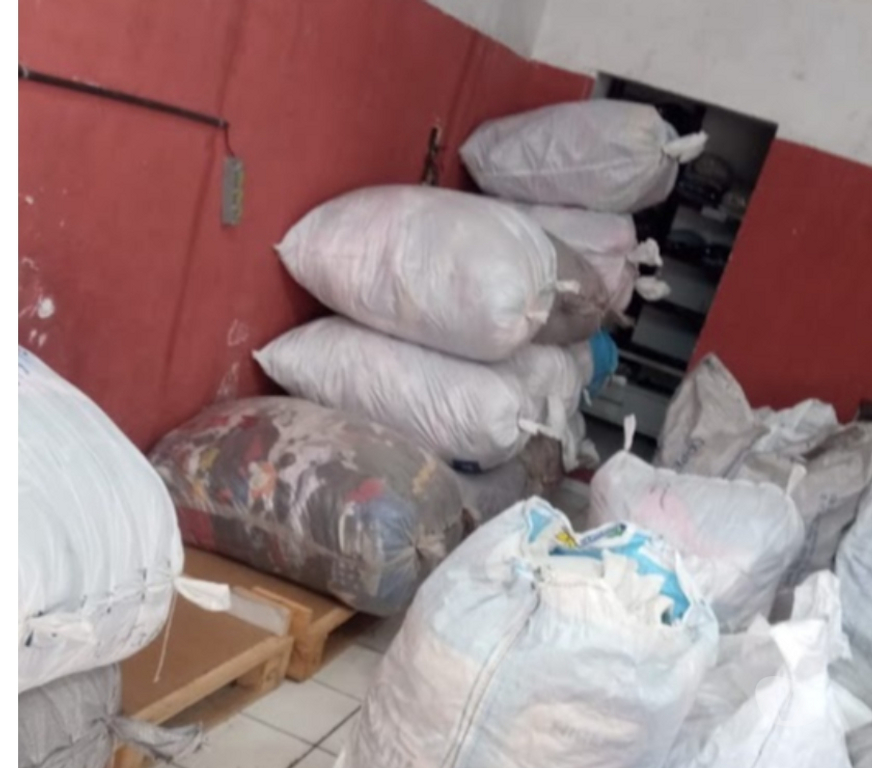 Roupas e Acessórios Colina SP - Fotos para Alternativa Moda Atacado de Roupas Usadas