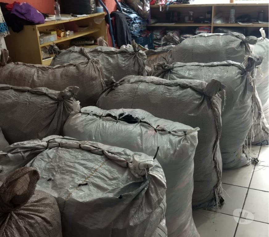 Roupas e Acessórios Colina SP - Fotos para Alternativa Moda Atacado de Roupas Usadas