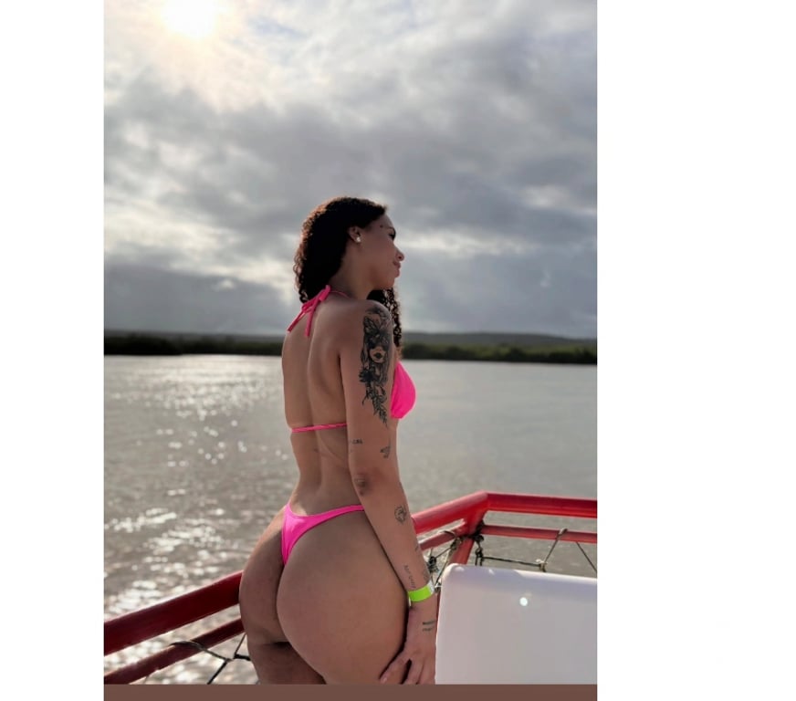 Garotas de programa Maragogi AL - Fotos para Nifetinha cacheada de plantão (por temporada)