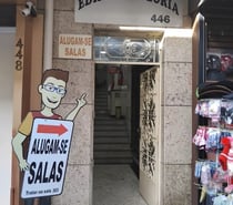 Sala comercial no calçadão de Caxias RJ