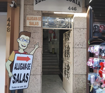 Sala Comercial no calçadão de Duque de Caxias RJ