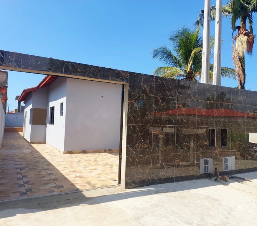 Apartamentos a venda Itanhaem SP - Fotos para IT068 Casa - Guacira - Itanhaém - Lado Praia - Piscina