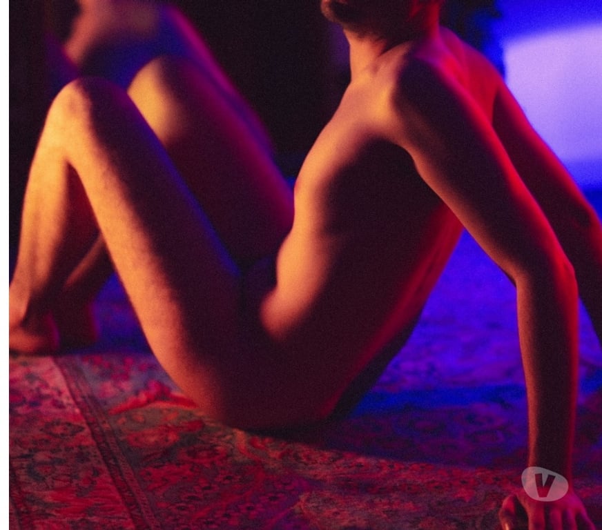 Acompanhantes masculinos Curitiba PR Cidade Industrial de Curitiba - Fotos para Massoterapeuta Ctba