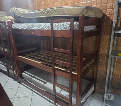 Móveis Usados Vila Mariana Sao Paulo SP - Fotos para Treliche de madeira maciça, ótimo estado. Com colchões