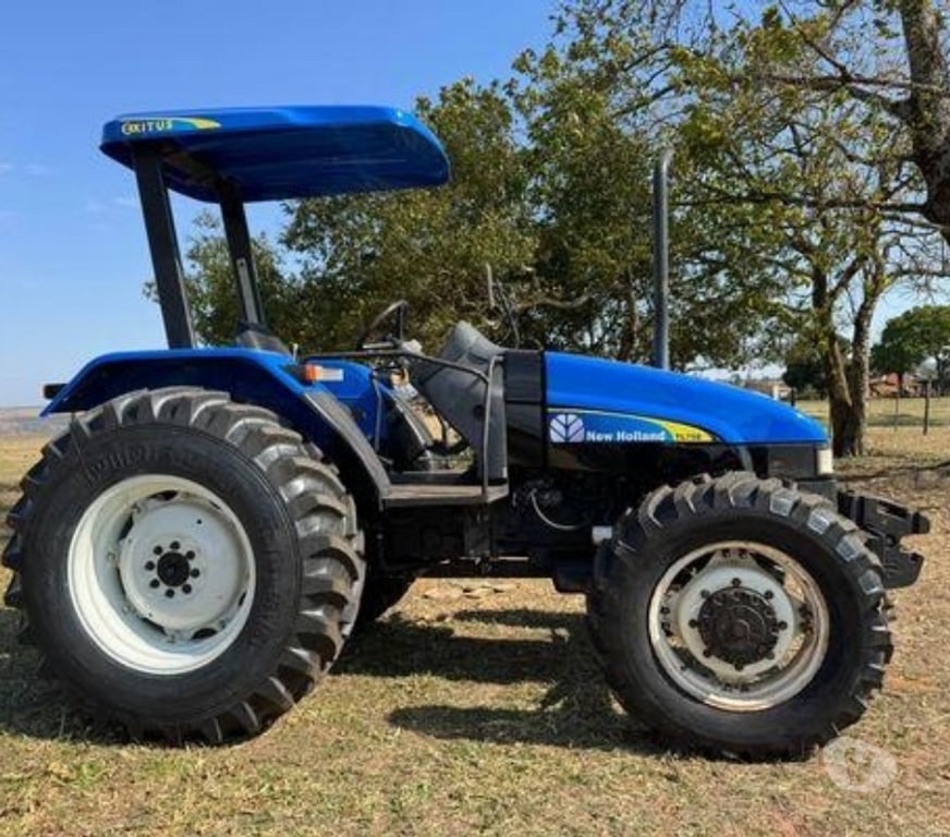 Maquinária agrícola Alto Horizonte GO - Fotos para Trator New Holland TL75 à Venda - Condições Disponíveis.