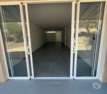 SALA COMERCIAL TERREA CENTRAL COM ESTACIONAMENTO