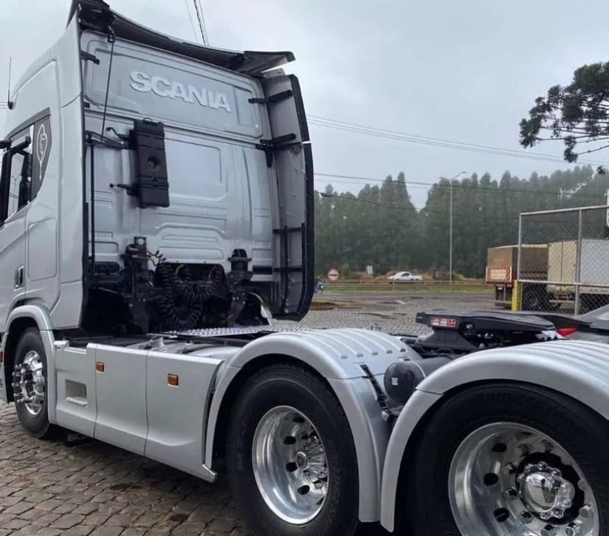 Caminhões usados Cascavel PR - Fotos para SCANIA R 450. 6X4 SO CAVALO. PASSO DIVIDA