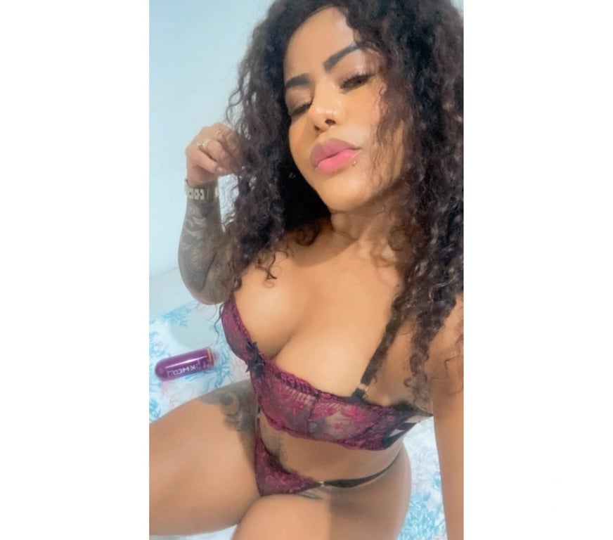 Garotas de programa Santa Cruz do Capibaribe PE - Fotos para Bombom baiana de tira o fôlego