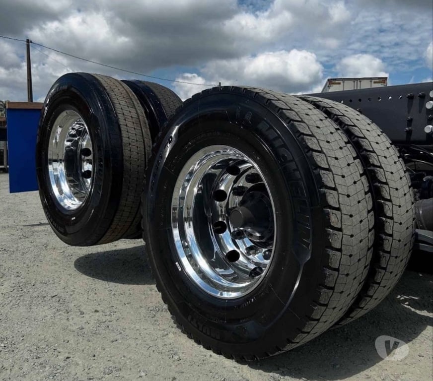 Caminhões usados Sao Jose dos Pinhais PR - Fotos para Scania P-320 2020