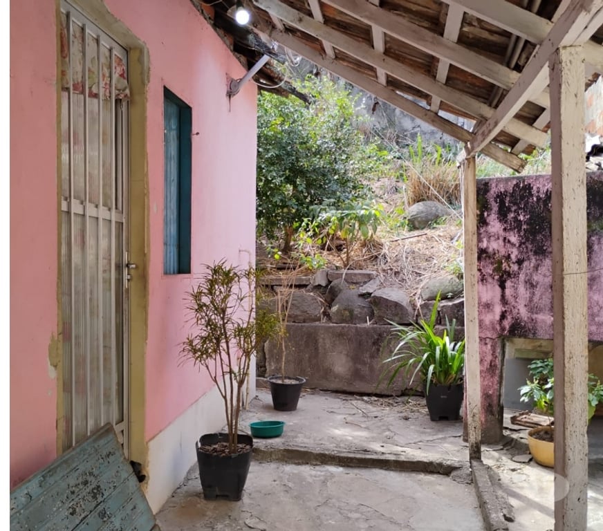 Apartamentos a venda Rio de Janeiro RJ Olaria - Fotos para CASINHA COM TERRENO EM OLARIA ACEITO PROPOSTAS