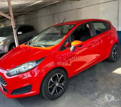 Carros semi novos - images_alt_text Vende-se Ford Fiesta