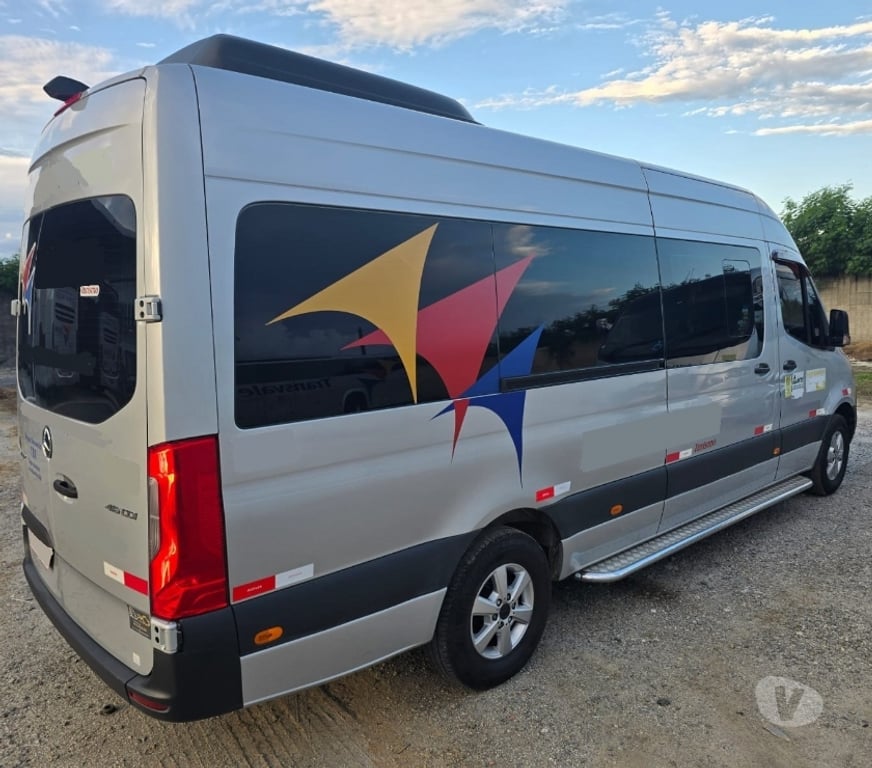  Ônibus Usados Curitiba PR Cidade Industrial de Curitiba - Fotos para Van Executiva Sprinter 416-CDi ano 2022 cód.9963