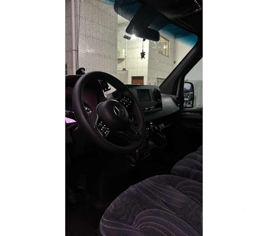  Ônibus Usados Curitiba PR Cidade Industrial de Curitiba - Fotos para Van Sprinter Executiva 416-CDi ano 2022 cód.9924