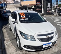 Ônix 2016 1.4 automático