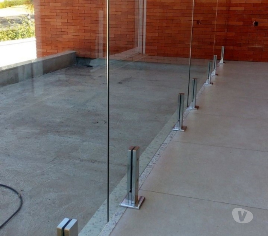 Outros serviços Barueri SP - images_alt_text Corrimão Aço Inox com vidro