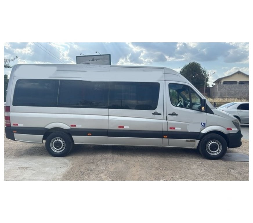  Ônibus Usados Curitiba PR Cidade Industrial de Curitiba - Fotos para Van Sprinter 415 CDI Executiva ano 2019 cód.9932