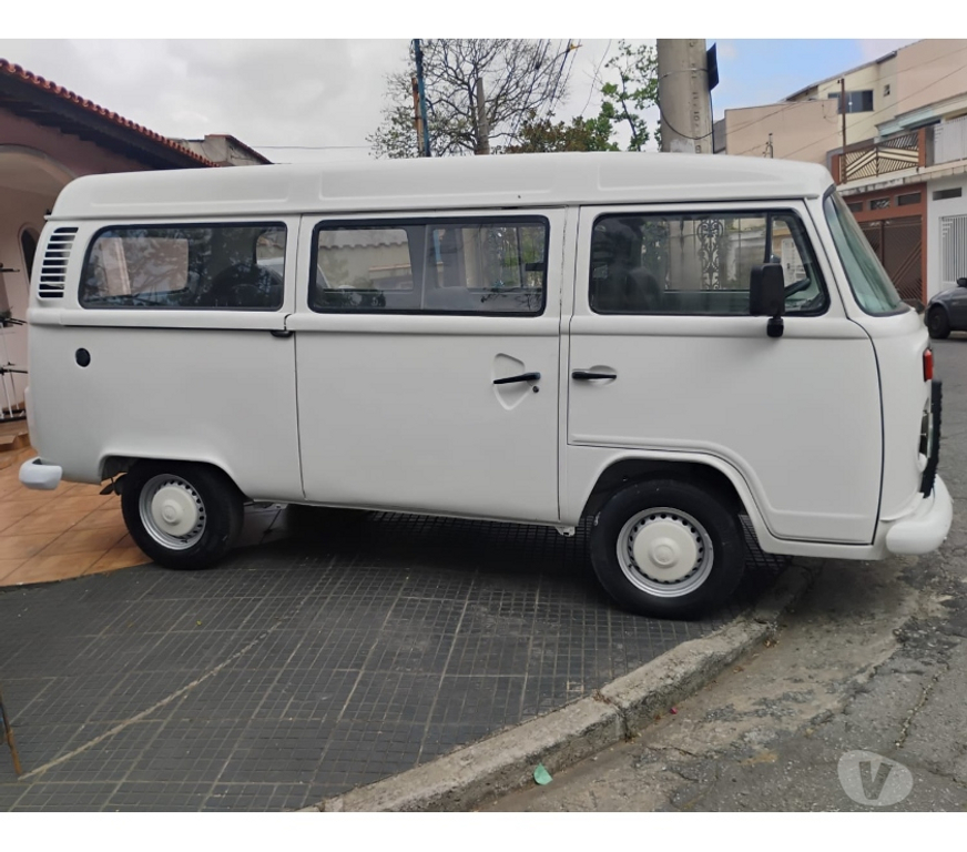 Seminovos Grande Sao Paulo SP Santo André - Fotos para Volkswagen Kombi STD 9 Lugares - 105.000km