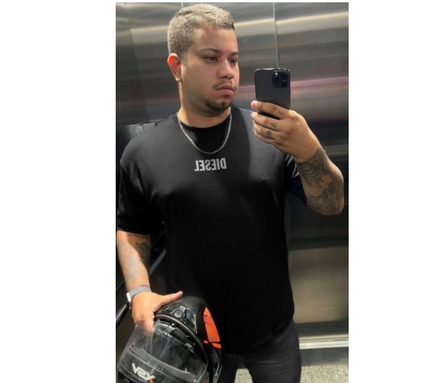 Acompanhantes masculinos Samambaia DF - Fotos para Motoboy macho Ativo