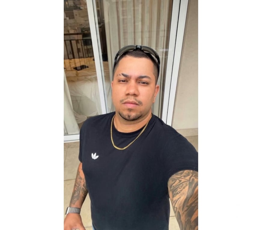 Acompanhantes masculinos Samambaia DF - Fotos para Motoboy macho Ativo