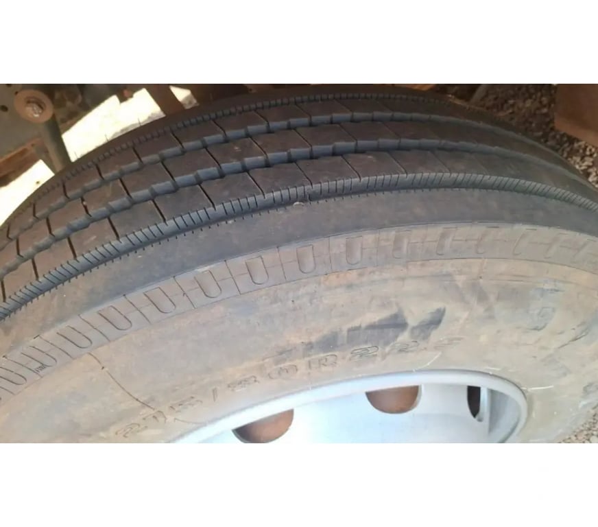  Ônibus Usados Curitiba PR Matriz - Fotos para VW – CAIO – 2013 – RF. 7158