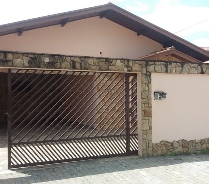 Alugar apartamentos - Fotos para Casa 03 dorms, Ampla, 2 Pavimentos - Carlos Lourenço