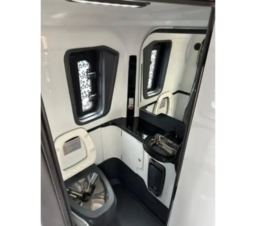  Ônibus Usados Curitiba PR Matriz - Fotos para M.BENZ – PARADISO – 2023 24 – RF. 7162