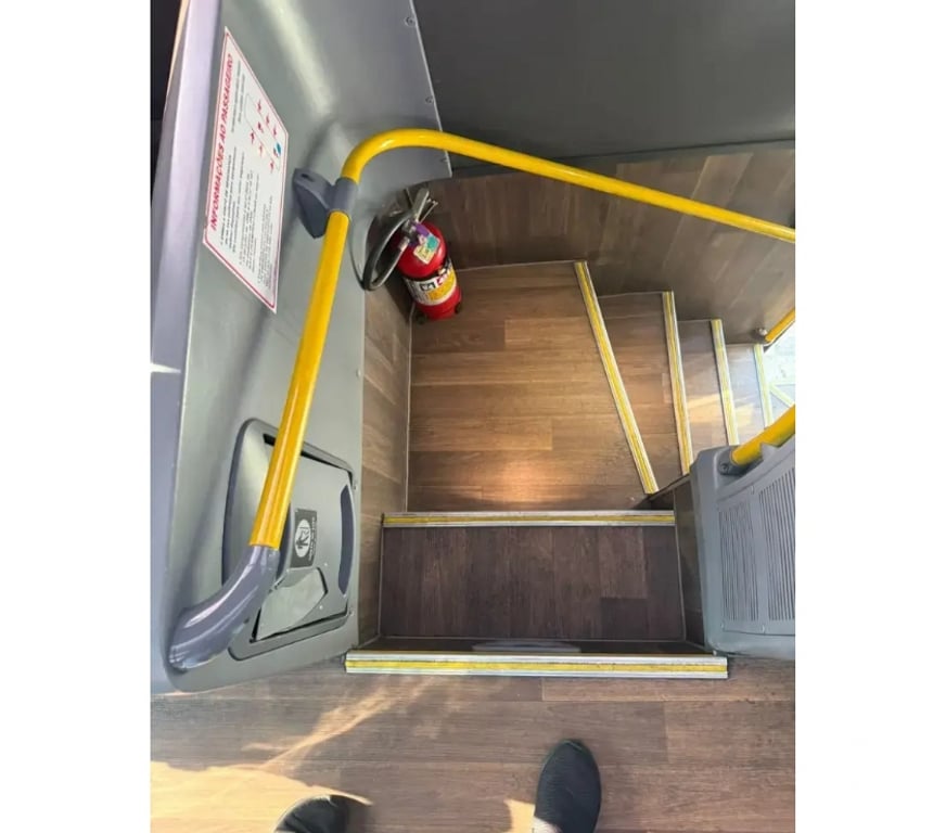  Ônibus Usados Curitiba PR Matriz - Fotos para M.BENZ - DD - 2020 - RF. 7164