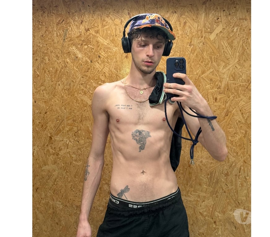 Acompanhantes masculinos Sao Paulo SP Bela Vista - Fotos para PIETRO - BELA VISTA COM LOCAL - Disponível agora