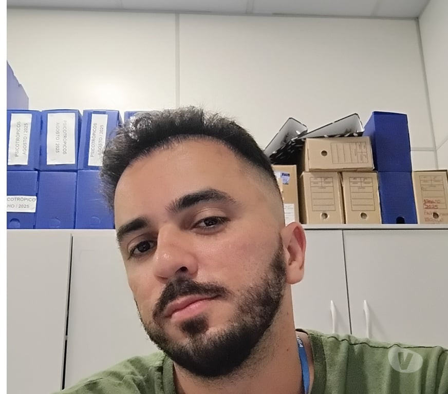 Acompanhantes masculinos Sao Paulo SP República - Fotos para Rapaz peludo discreto