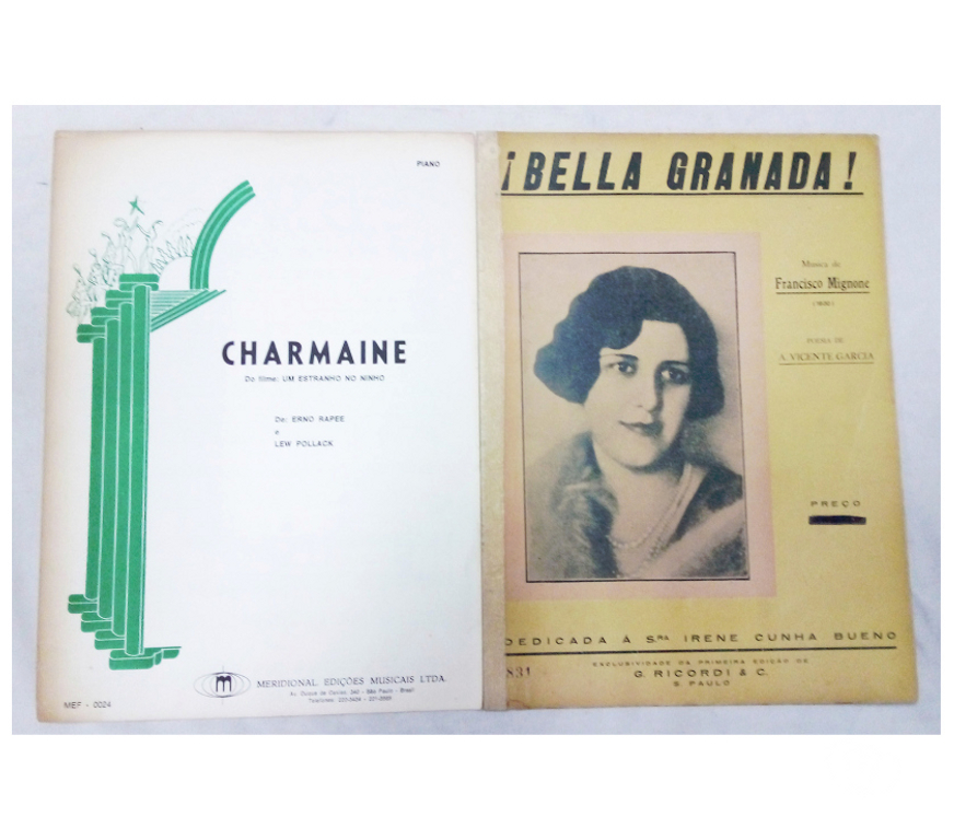 DVDs a Venda Porto Alegre RS Porto Alegre Sul - Fotos para Partituras para piano e canto (quatro).- Cód. 117 -