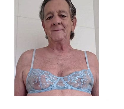 Homem procura Homem - Fotos para Putinho de calcinha quer macho pra me comer