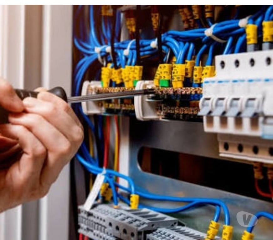 Profissionais liberais Santa Maria DF - Fotos para Eletricista valparaiso go atendimento 24 horas