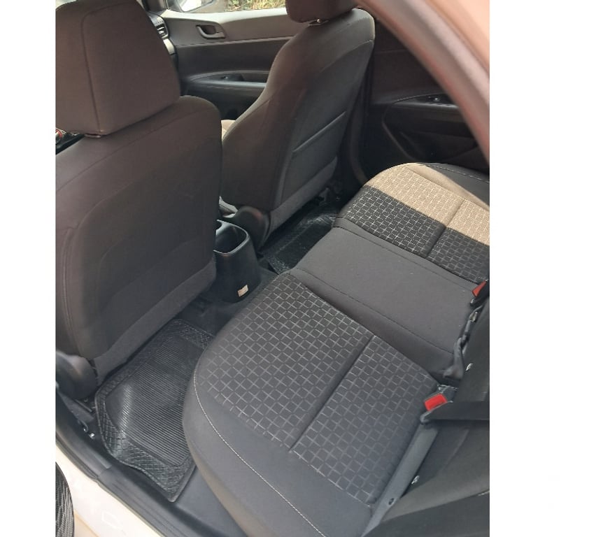 Seminovos Niteroi RJ - Fotos para Hb20 confort ano 2025 ipva 2025 pago muito novo