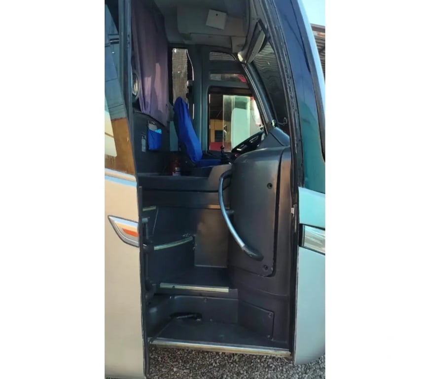  Ônibus Usados Curitiba PR Matriz - Fotos para M.BENZ – VIAGGIO – 2013 – RF. 7166