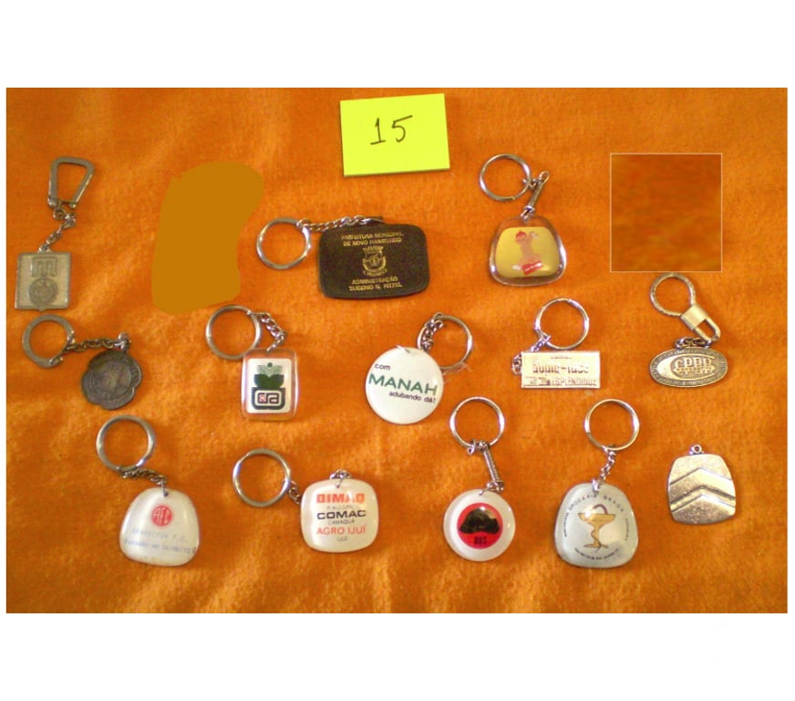 Colecionadores Porto Alegre RS Porto Alegre Sul - images_alt_text Coleção de chaveiros antigos lote 3.- Cód. 115.3 -