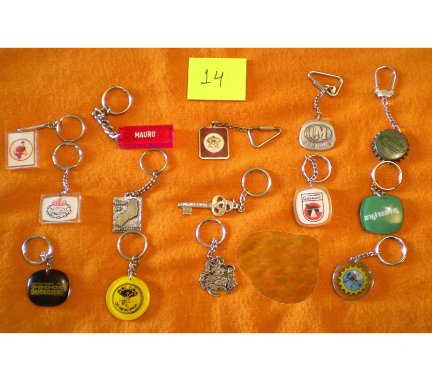 Colecionadores Porto Alegre RS Porto Alegre Sul - images_alt_text Coleção de chaveiros antigos lote 3.- Cód. 115.3 -