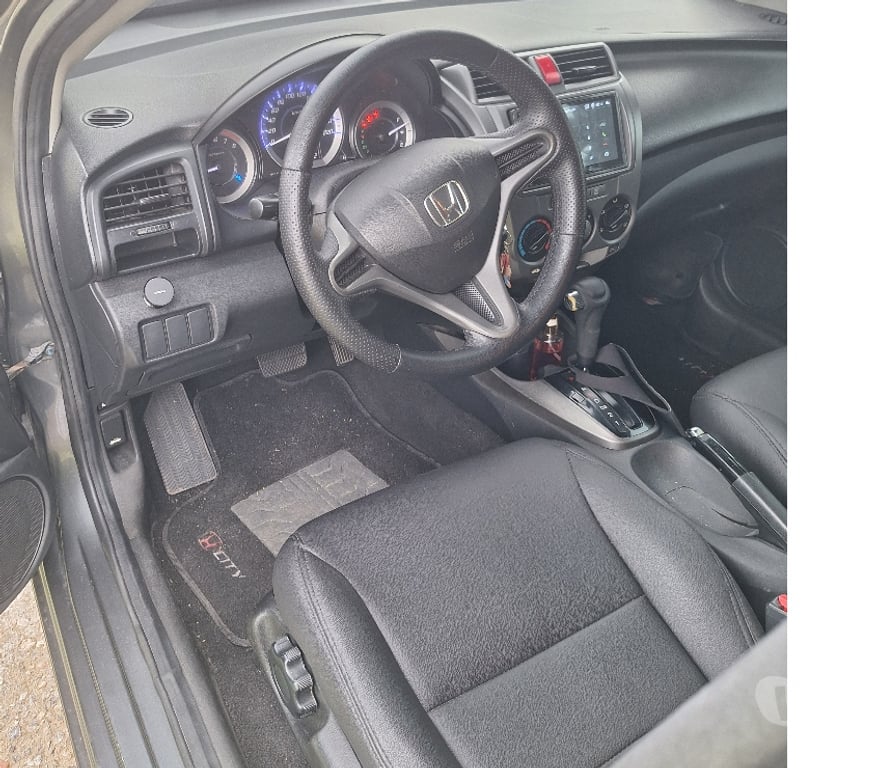 Seminovos Rio de Janeiro RJ Jacarepaguá - Fotos para Honda City LX 2014 automático com bancos de couro