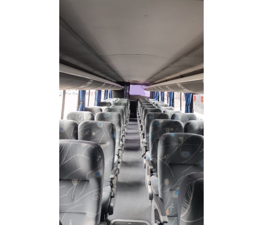  Ônibus Usados Curitiba PR Cidade Industrial de Curitiba - Fotos para Onibus Marcopolo G-7 Viaggio 1050 M.benz ano 2010 cód.9950